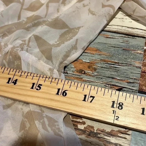 CAbi sheer cream and tan floral blouse small - Picture 7 of 9